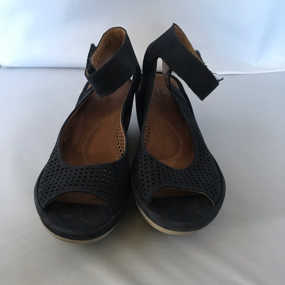 Clark’s Artisan navy blue wedges size 7.5 - Picture 2 of 8